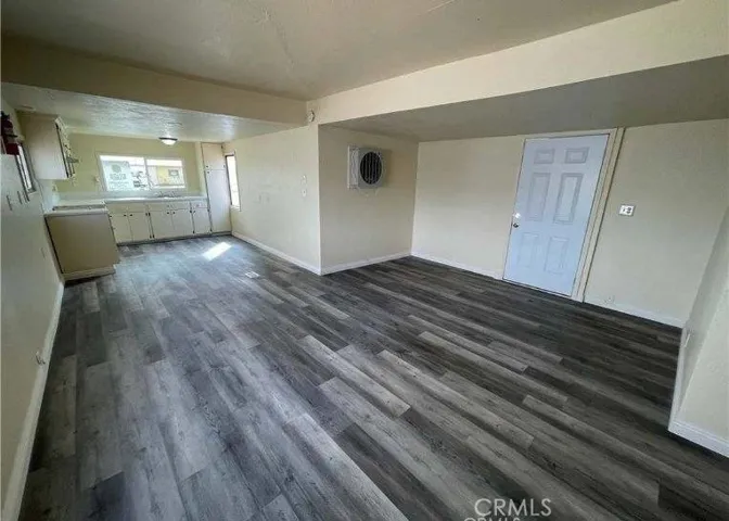16397 D, Victorville, California 92395