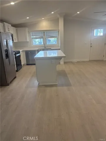10550 Dunlap Crossing Road 27, Whittier, California 90606