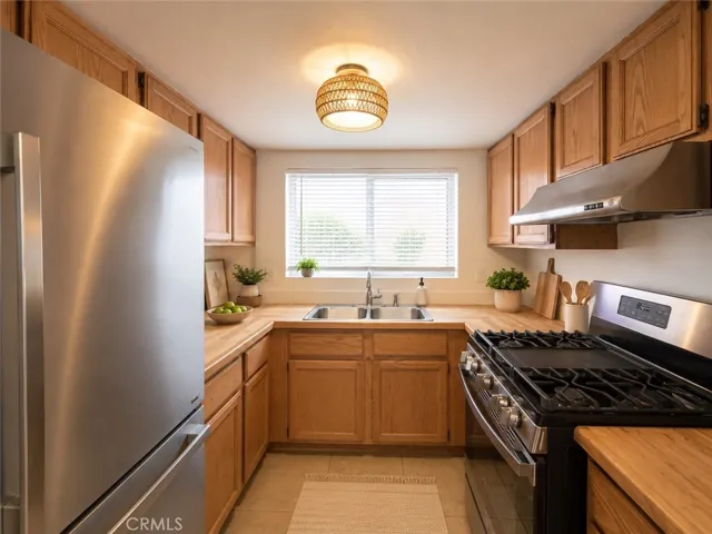 2438 Andreo Avenue B, Torrance, California 90501
