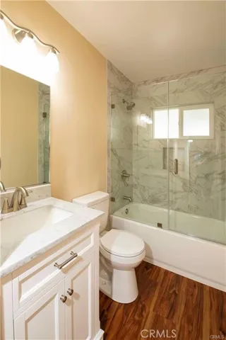 7630 Minstrel, Los Angeles, California 91304