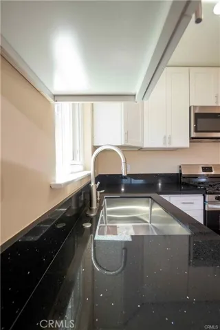7630 Minstrel, Los Angeles, California 91304