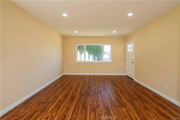 7630 Minstrel, Los Angeles, California 91304