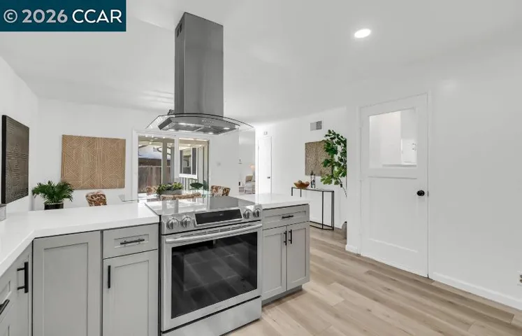 3573 Falcon Drive, Concord, California 94520