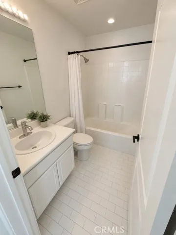 20028 Pienza, Porter Ranch, California 91326