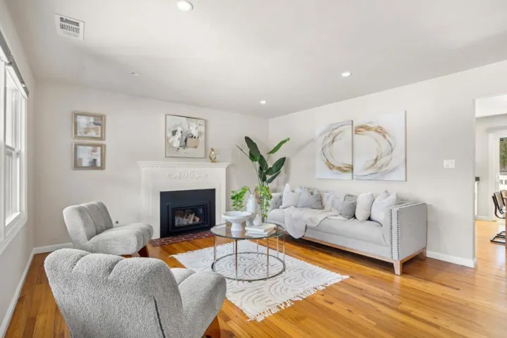 1035 Cherry Street, San Carlos, California 94070