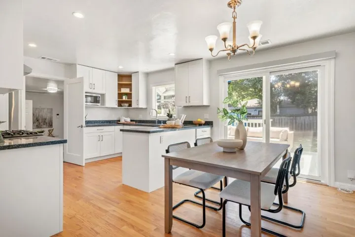 1035 Cherry Street, San Carlos, California 94070