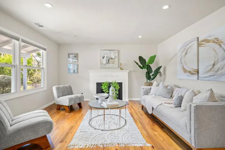 1035 Cherry Street, San Carlos, California 94070
