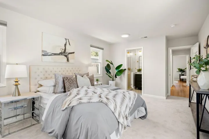 1035 Cherry Street, San Carlos, California 94070