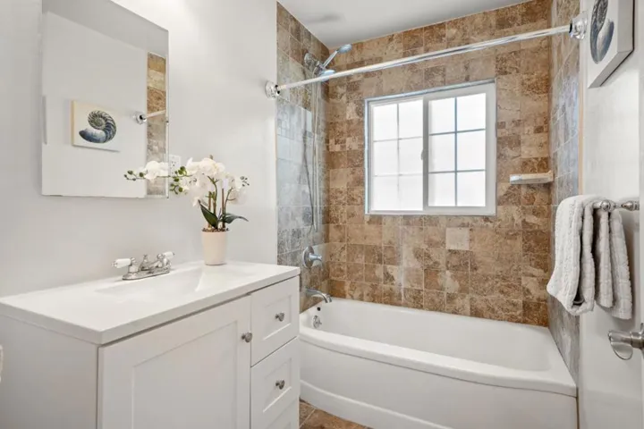 1035 Cherry Street, San Carlos, California 94070