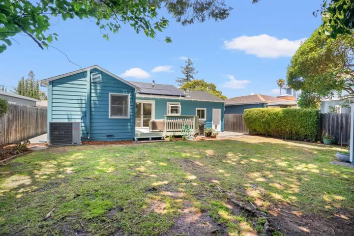 1035 Cherry Street, San Carlos, California 94070