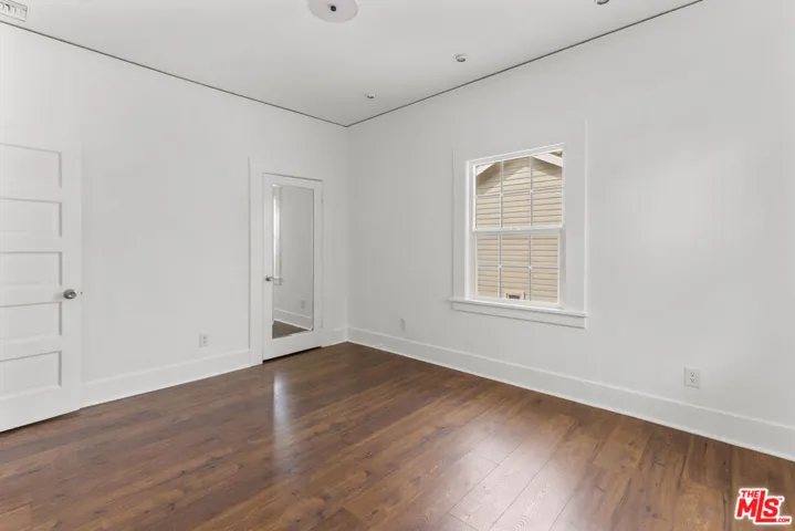 135 S Dillon Street, Los Angeles, California 90057