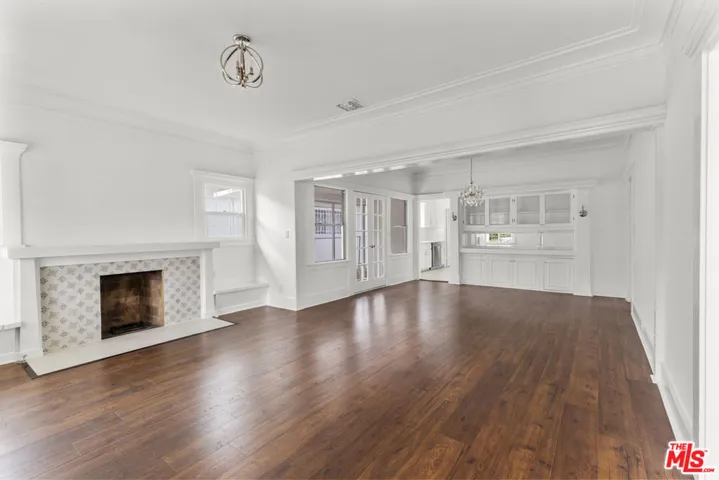 135 S Dillon Street, Los Angeles, California 90057