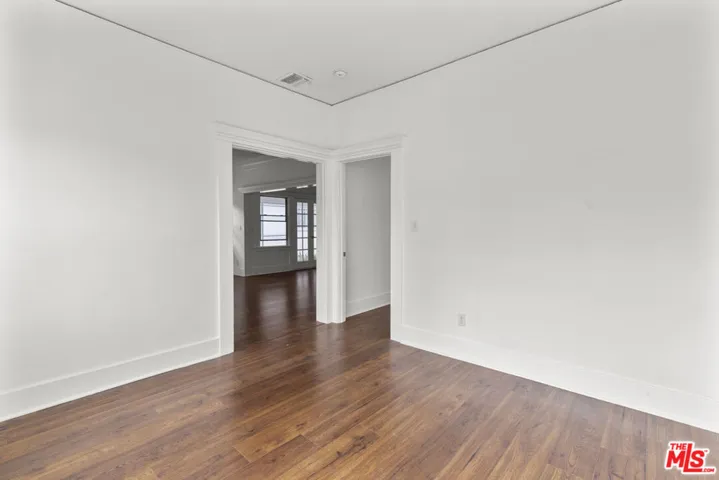 135 S Dillon Street, Los Angeles, California 90057