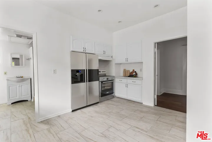 New Fridge and Range Installed