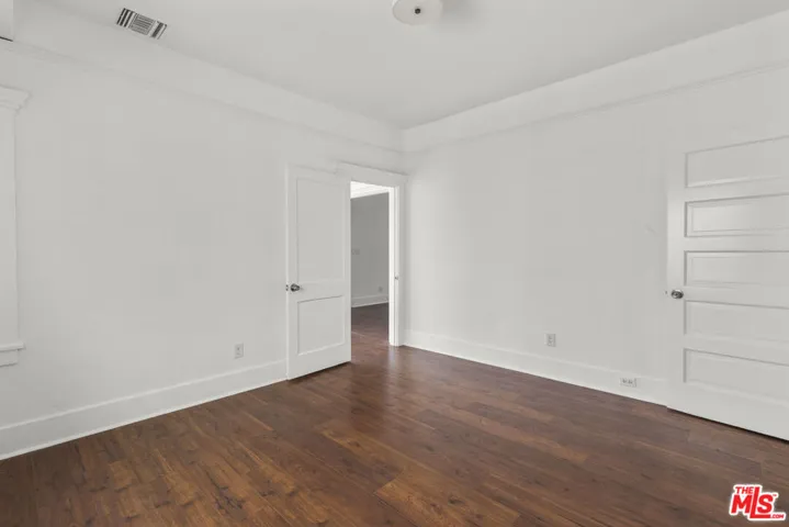 135 S Dillon Street, Los Angeles, California 90057
