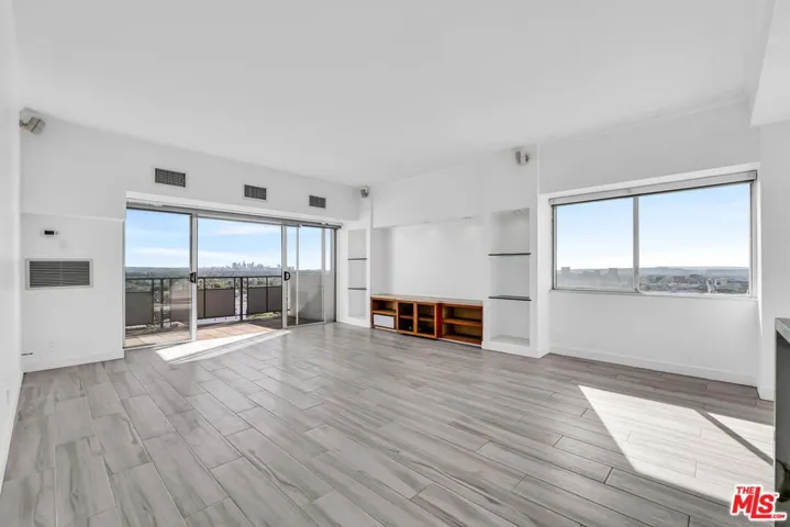 1155 N La Cienega Boulevard 1106, West Hollywood, California 90069