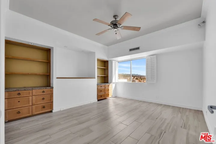1155 N La Cienega Boulevard 1106, West Hollywood, California 90069