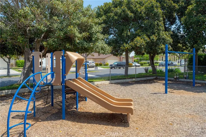 21372 Green Cove, Huntington Beach, California 92646