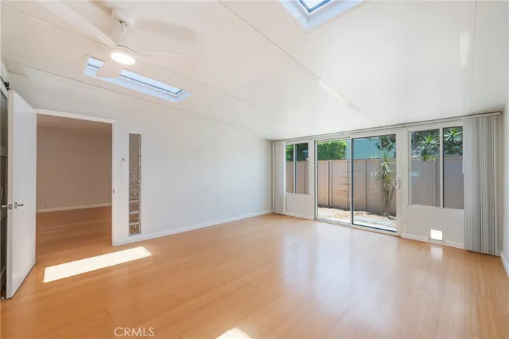 The Large Bonus Flex Space can be used as extra Living Entertaining Space, Home Office, Gym or Hobby Room.