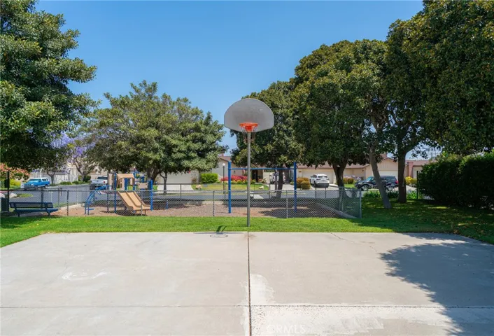 21372 Green Cove, Huntington Beach, California 92646