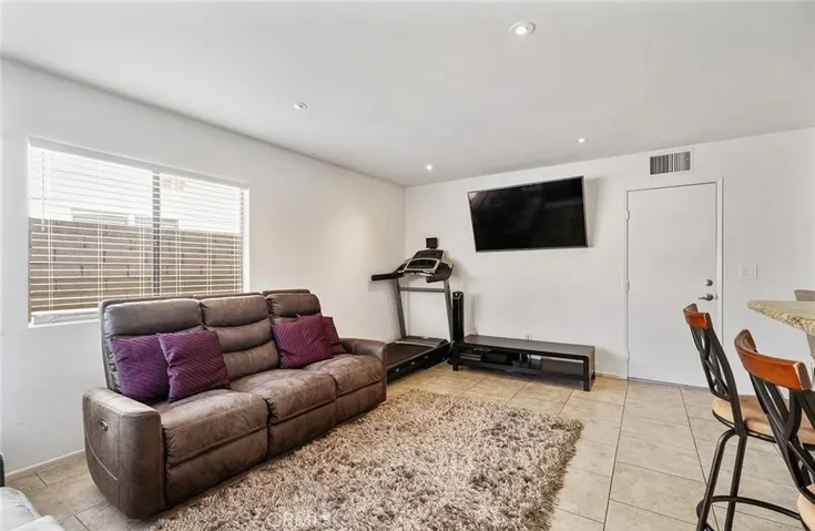14959 Index Street, Los Angeles, California 91345