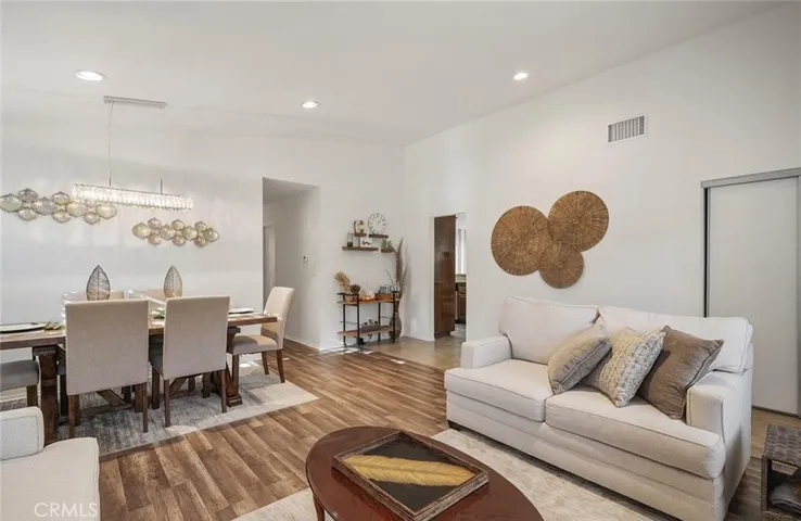 14959 Index Street, Los Angeles, California 91345