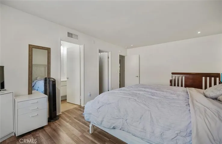 14959 Index Street, Los Angeles, California 91345