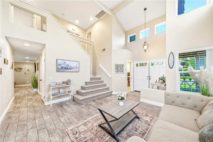 30 Moccasin Trail, Trabuco Canyon, California 92679