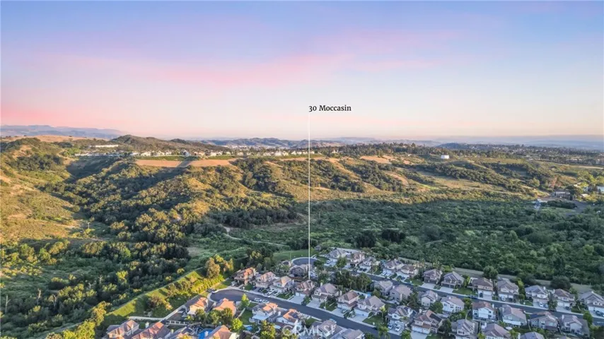 30 Moccasin Trail, Trabuco Canyon, California 92679
