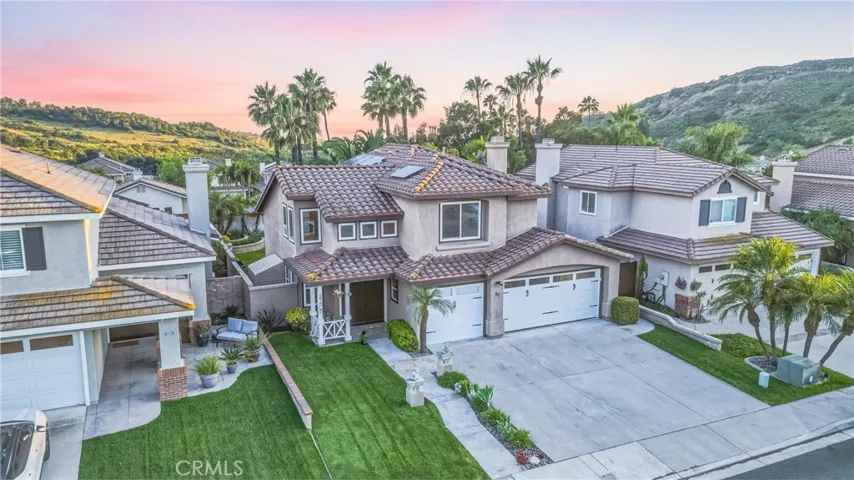30 Moccasin Trail, Trabuco Canyon, California 92679