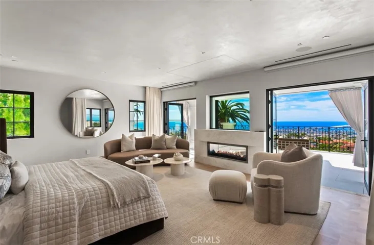 Primary Suite w/ sit down ocean views