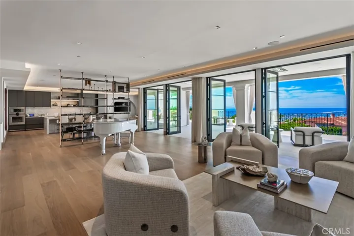 7 Sailview, Newport Coast, California 92657