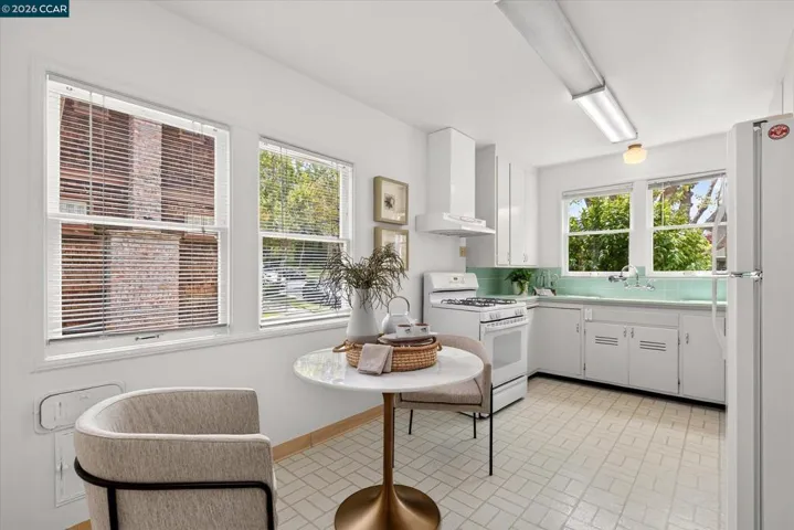 140 Highland Ave, Piedmont, California 94611