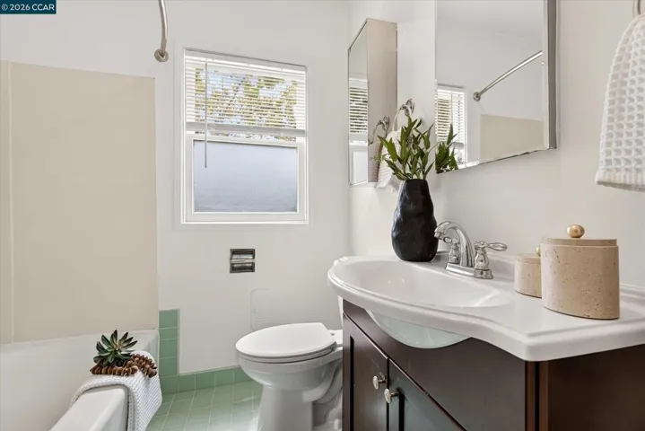 140 Highland Ave, Piedmont, California 94611