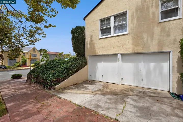 140 Highland Ave, Piedmont, California 94611