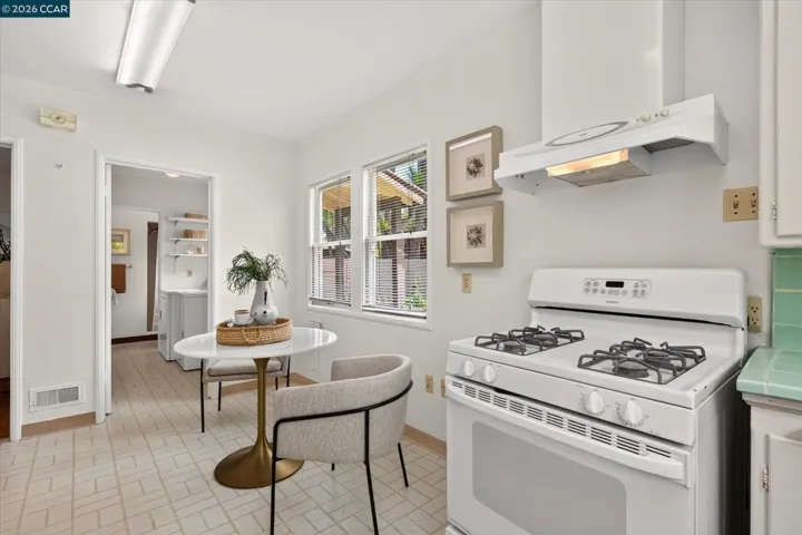 140 Highland Ave, Piedmont, California 94611