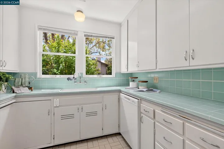 140 Highland Ave, Piedmont, California 94611