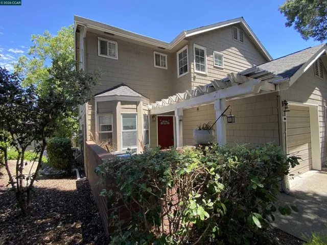 209 Hidden Creek Ct, Martinez, California 94553