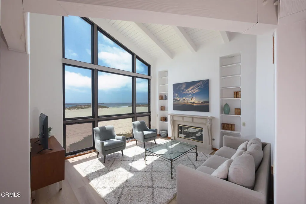 3265 Ocean Dr