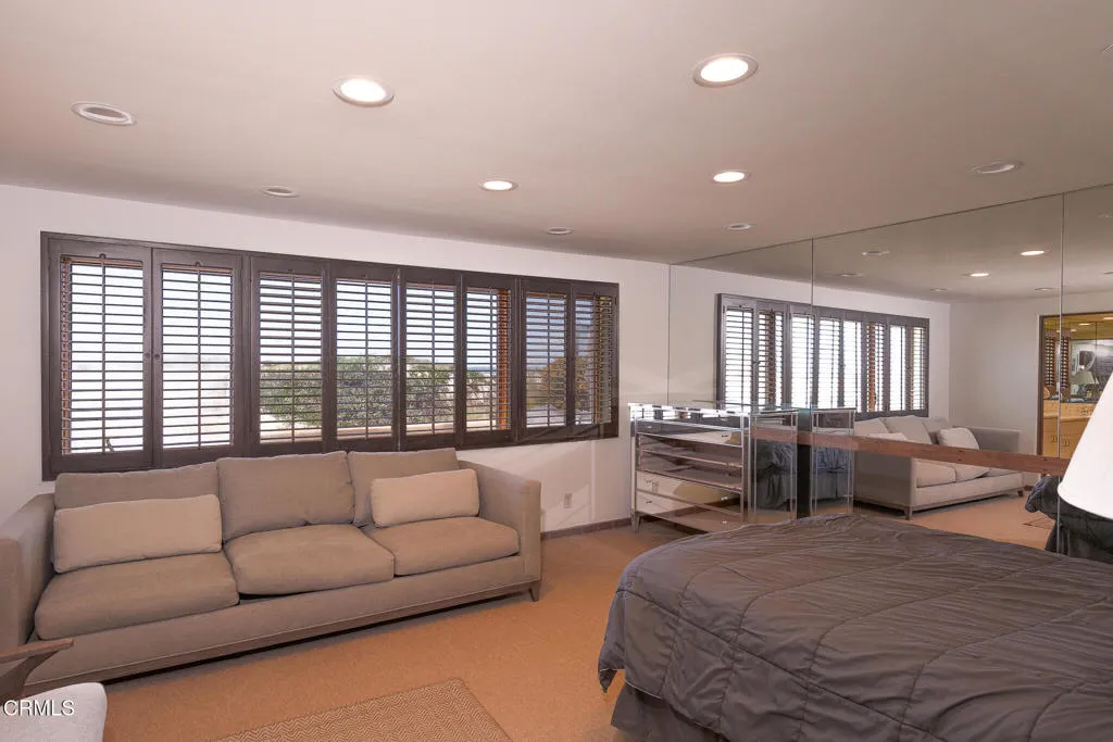 3265 Ocean Dr-35