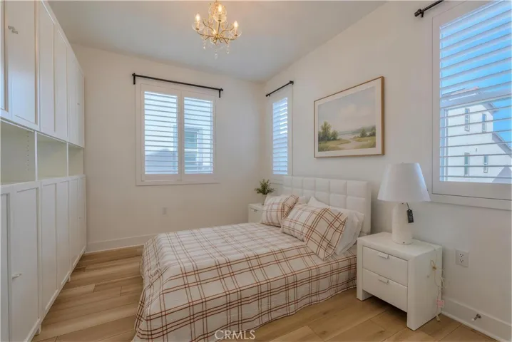 426 Lobata, Irvine, California 92618