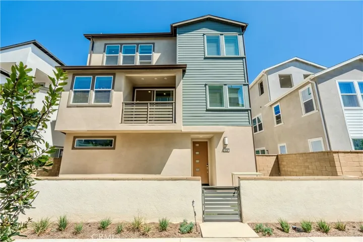 Detached with large yard