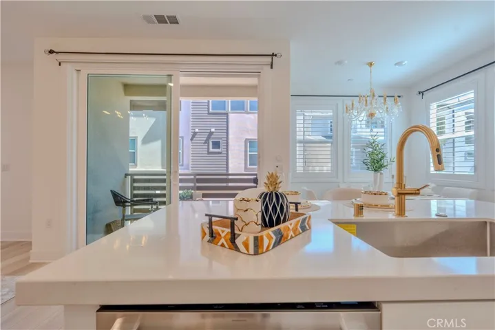 426 Lobata, Irvine, California 92618