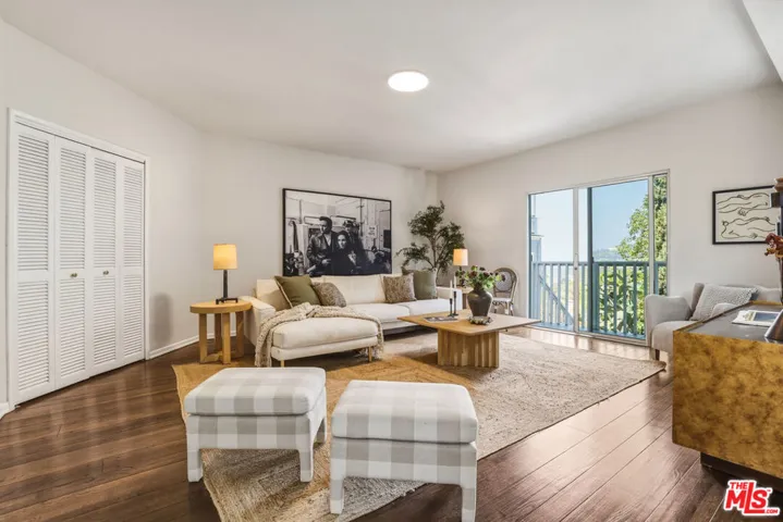 2525 Ivanhoe Drive, Los Angeles, California 90039