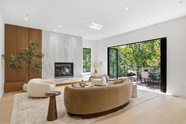 2540 Howard Avenue, San Carlos, California 94070