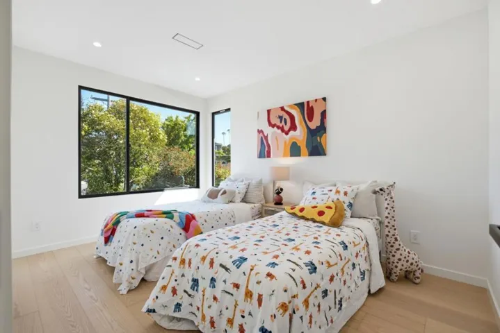 2540 Howard Avenue, San Carlos, California 94070