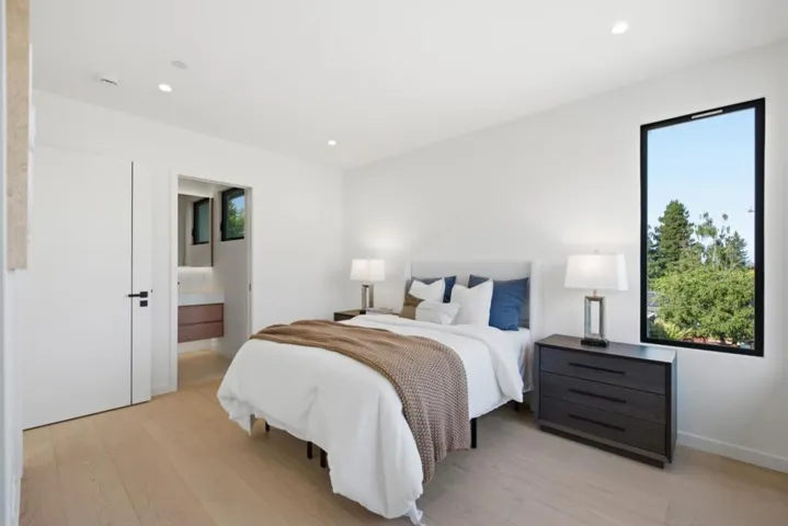 2540 Howard Avenue, San Carlos, California 94070