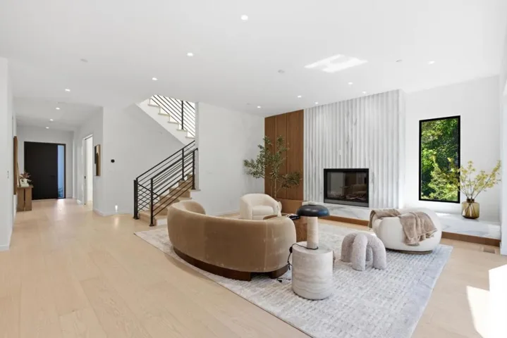 2540 Howard Avenue, San Carlos, California 94070