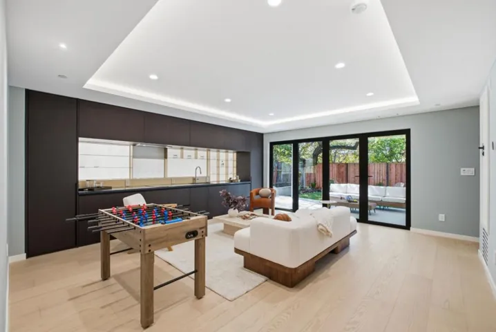 2540 Howard Avenue, San Carlos, California 94070
