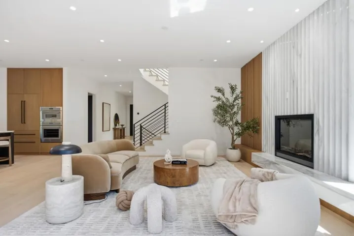 2540 Howard Avenue, San Carlos, California 94070